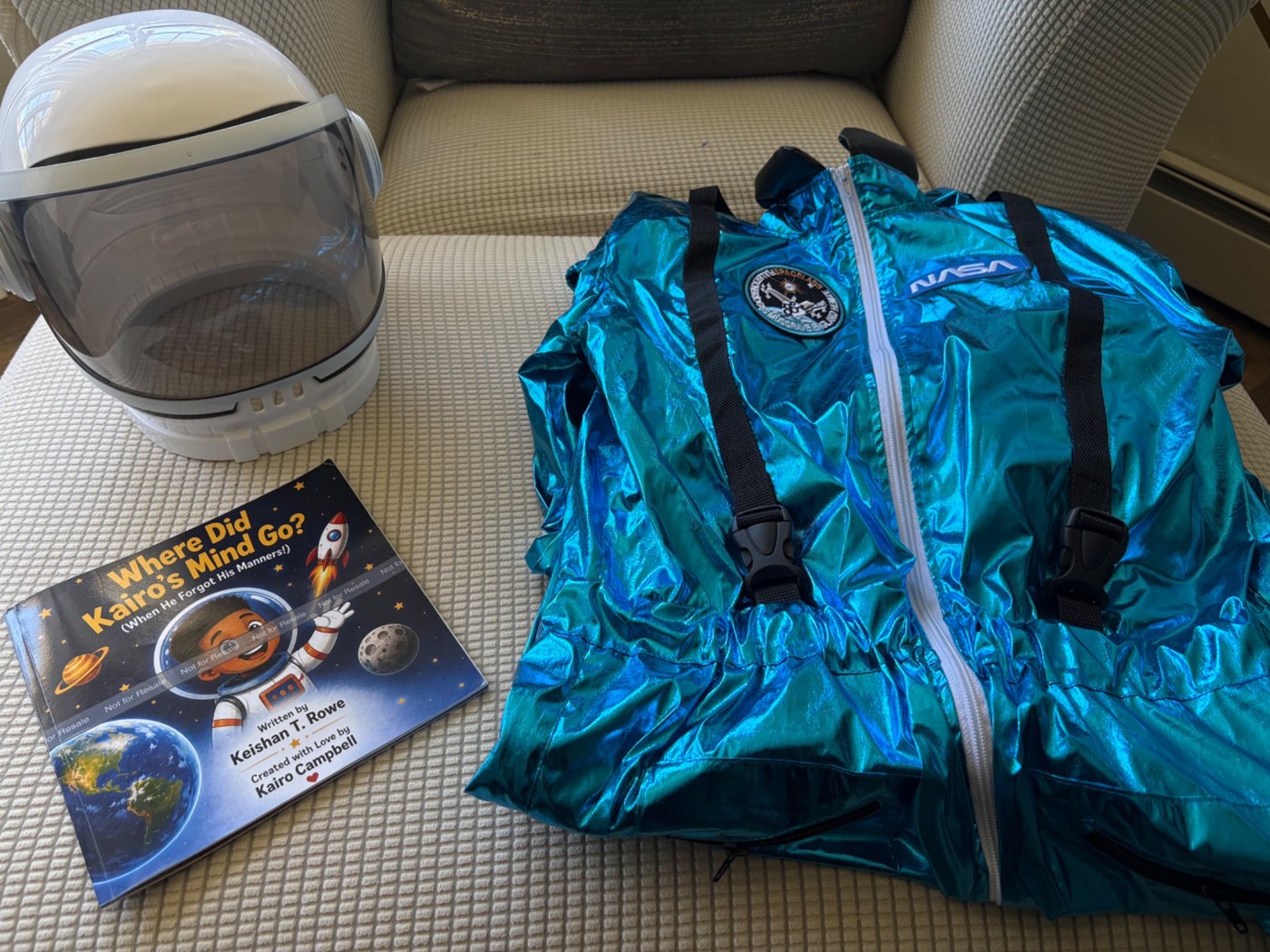 Space helmet, Captain Keishan’s blue space outfit, and the Kairo storybook